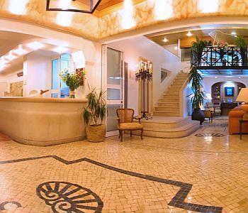 Do Cerro Hotel